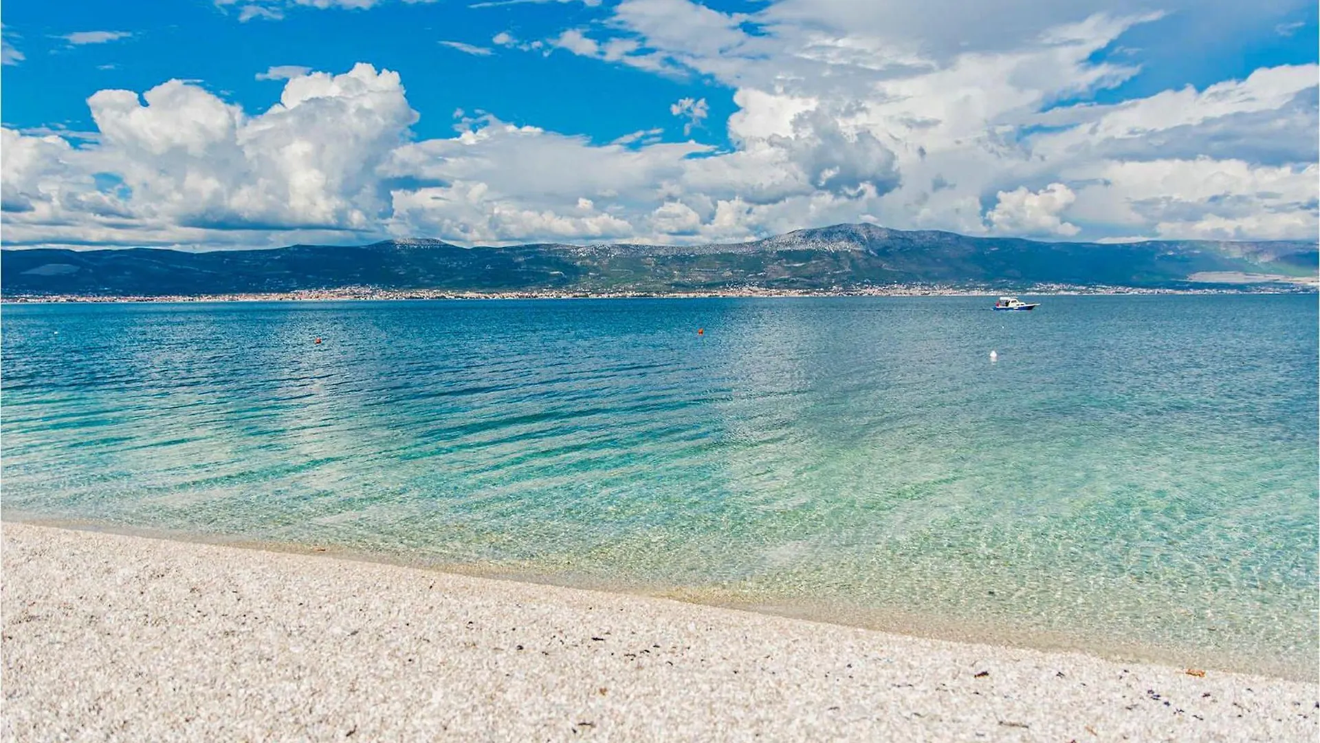 Awesome Apartment In Slatine With Wifi